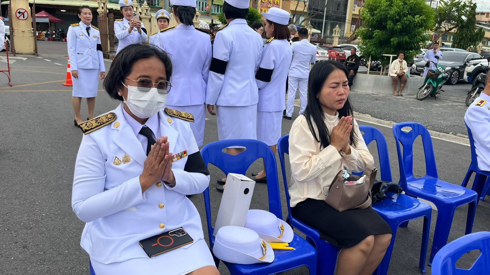 title - ส.ป.ก.นครปฐม เข้าร่วมพิธีเจริญพระพุทธมนต์และเจริญจิตตภาวนาเฉลิมพระเกียรติ ถวายพระพรขัยมงคลแด่ พระบาทสมเด็จพระเจ้าอยู่หัว เนื่องในโอกาสวันเฉลิมพระชนมพรรษา 28 กรกฎาคม 2569